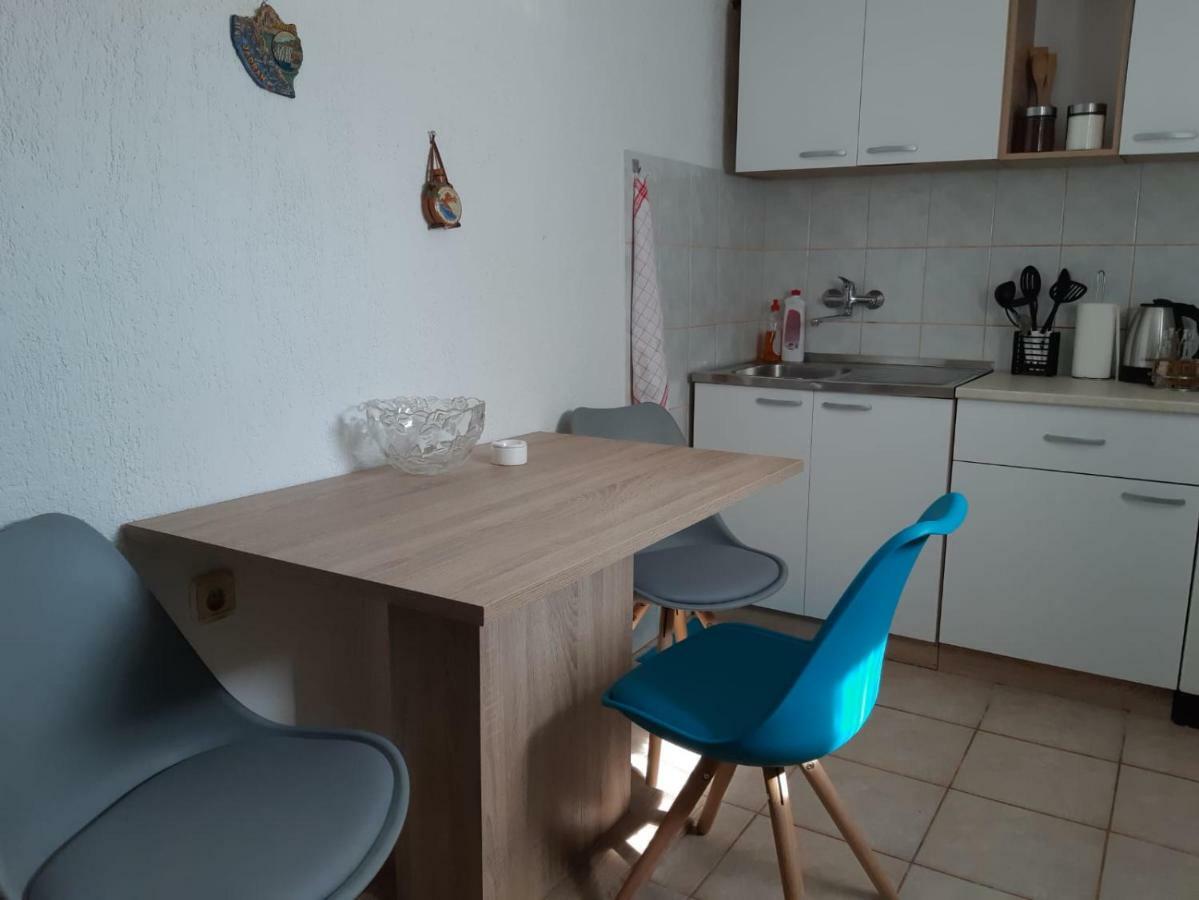 Apartment Upper Town Gospic Bagian luar foto